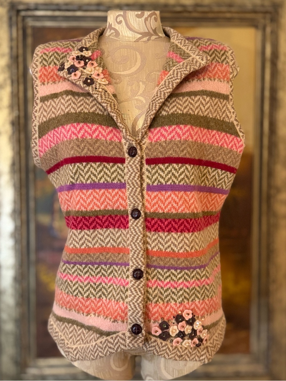 Susan Bristol 100% Lambswool with 3D Floral Appliqué Cottagecore vest - Mid 00s